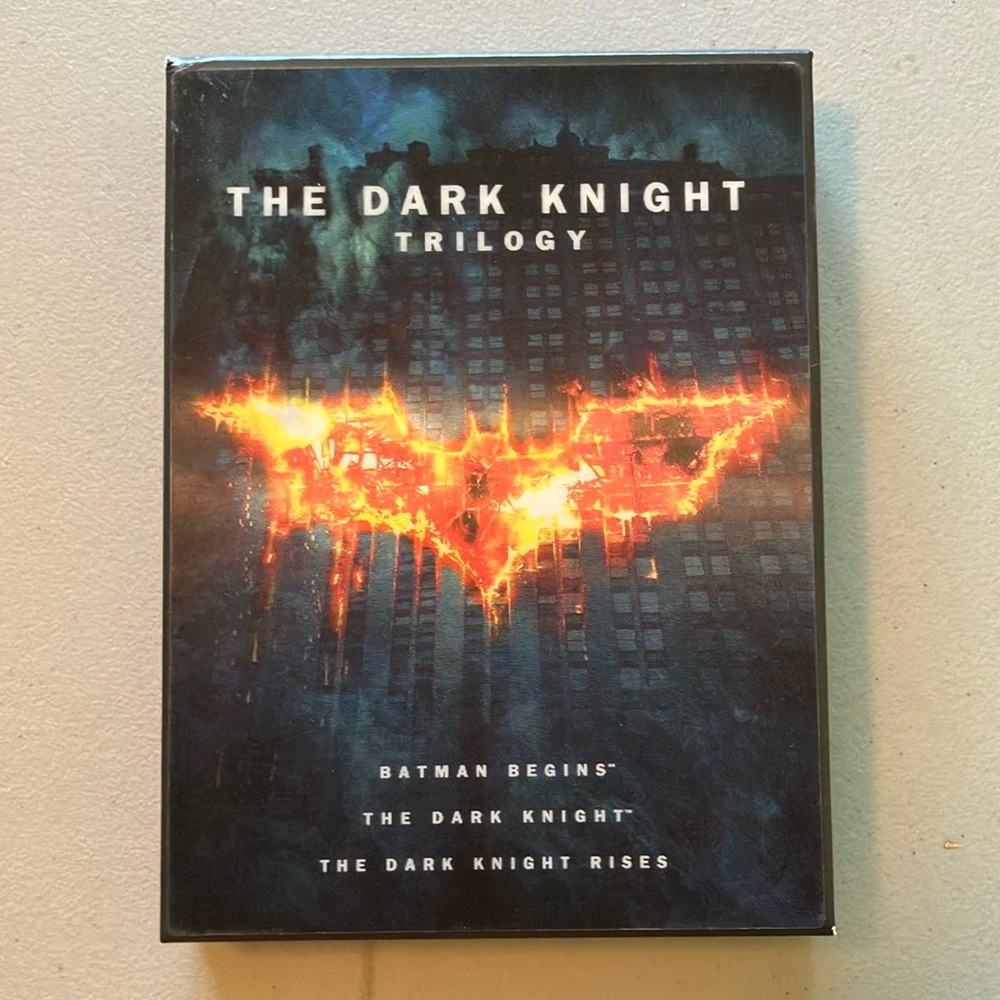 Batman: complete 3 disc dvd set in excellent condition.